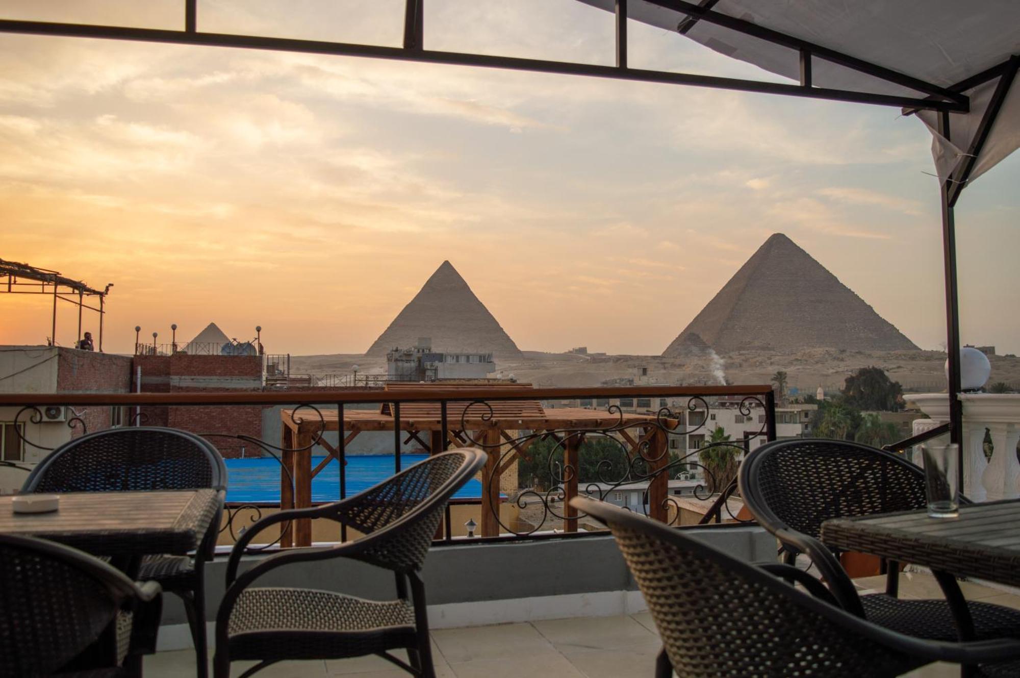 Pyramids Gate بيت ضيافة